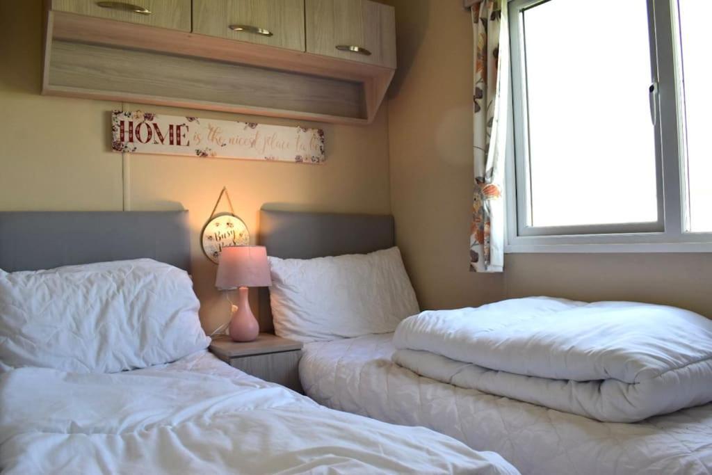 Cosy & Modern Private Seaview Caravan North Seaton Exteriör bild
