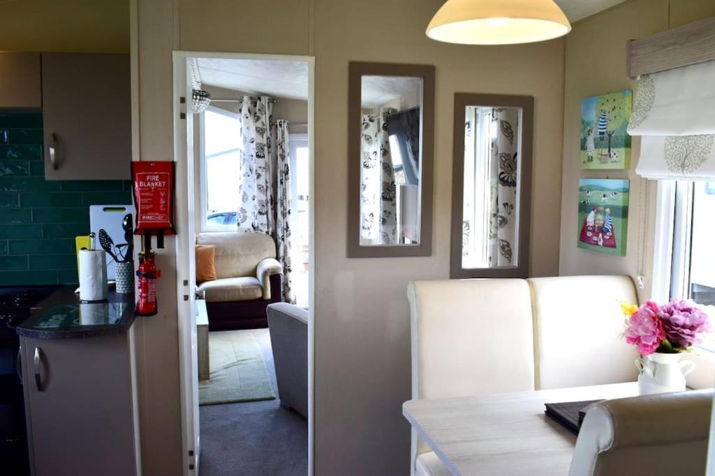 Cosy & Modern Private Seaview Caravan North Seaton Exteriör bild
